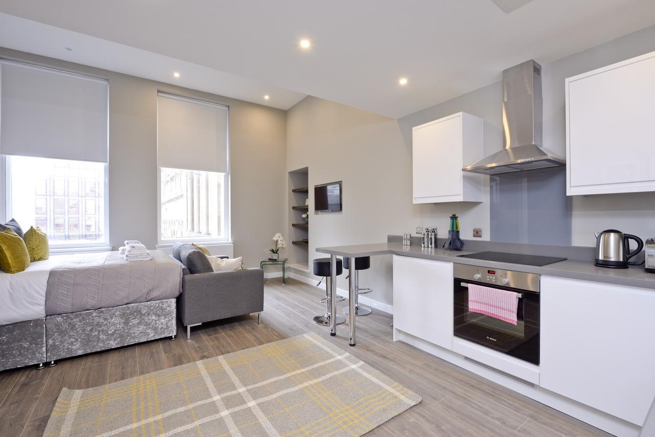Nelson Mandela Place Apartment